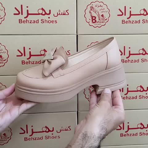 کفش لژ دار پاپیونی زنانه دخترانه رنگ کرم سایز 37 تا 40 زیره پیو لژ پنج و نیم سانتی رویه چرم صنعتی سبک راحت کیفیت عالی