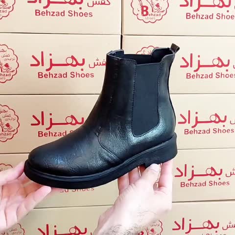 کفش زمستانی دخترانه زنانه سایز 37 تا 40 کفی طبی رنگ مشکی بغل کش زیره پیو لژ سه سانتی رویه چرم صنعتی 