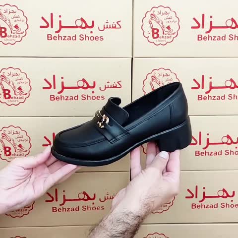 کالج راحتی زنانه دخترانه رنگ مشکی سایز 37 تا 40 زیره پیو پاشنه چهار و نیم سانتی رویه چرم صنعتی سبک و راحت  