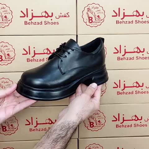 کفش لژ دار زنانه دخترانه رنگ مشکی سایز 37 تا 41 زیره پیو کفی طبی لژ چهار و نیم سانتی رویه چرم صنعتی سبک راحت 