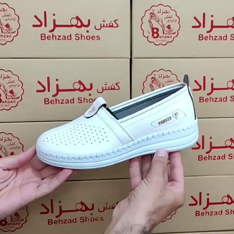 کفش راحتی طبی زنانه دور دوخت کفی طبی پد خار پاشنه رنگ سفید سایز 37 تا 40 زیره پیو  لژ سه و نیم سانتی رویه چرم صنعتی