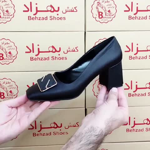 کفش مجلسی پاشنه شش و نیم سانتی دخترانه زنانه رنگ مشکی زیره رافیک سایز 36 تا 41  رویه پارچه ساتن سبک و راحت