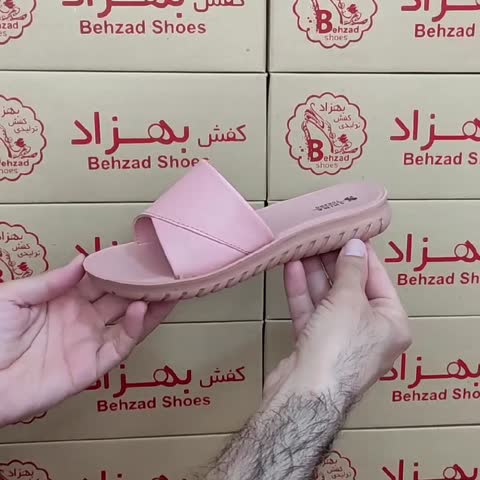 دمپایی روفرشی دخترانه رنگ صورتی سایز 31 تا 36 زیره پیو تزریق لژ 2 سانتی رویه چرم صنعتی سبک و راحت