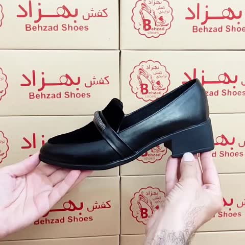 کالج کفش زنانه دخترانه سایز 37 تا 41 رنگ مشکی زیره پیو پاشنه 4 سانتی رویه مخمل و چرم مصنوعی سبک راحتی