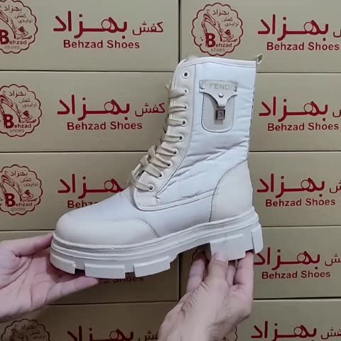 پوتین زمستانی کاپشنی زنانه کفی طبی سایز 37 تا 40 رنگ کرم بغل زیپ زیره پیو لژ پنج سانتی رویه چرم صنعتی و پارچه کاپشنی
