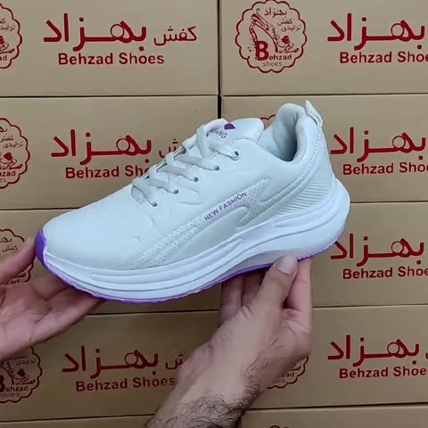 کتونی new fashion رنگ سفید بنفش زنانه دخترانه زیره پیو لژ 4 سانتی رویه چرم صنعتی سایز 37 تا 40 سبک 