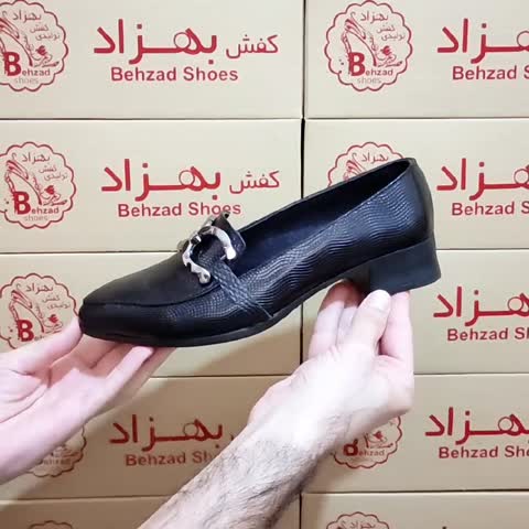 کالج کفش راحتی زنانه دخترانه سایز 37 تا 41 رنگ مشکی زیره pvc پاشنه 3 سانتی رویه چرم صنعتی سبک و راحت  