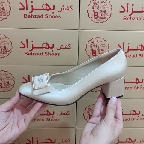 کفش مجلسی پاشنه دار زنانه دخترانه سایز 37 تا 41 رنگ کرم زیره رافیک پاشنه 5 سانتی رویه ساتن سبک و راحت 