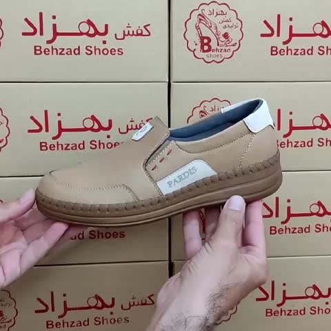 کفش راحتی طبی زنانه دور دوخت کفی طبی پد خار پاشنه رنگ کرم سایز 37 تا 40 زیره پیو  لژ سه و نیم سانتی رویه چرم صنعتی