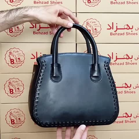 کیف دستی تمام چرم طبیعی گاوی زنانه دخترانه رنگ مشکی دست دوز داخل کیف تک زیپ تک خانه کیفیت عالی