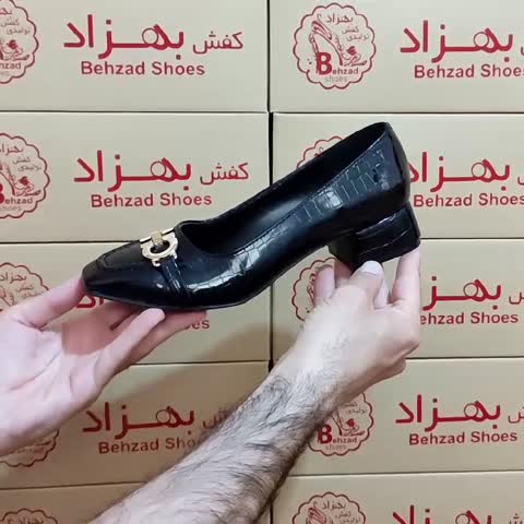 کالج راحتی کفش زنانه دخترانه رنگ مشکی سایز 37 تا 41 زیره رافیک  پاشنه 3 سانتی رویه ورنی سبک و راحت