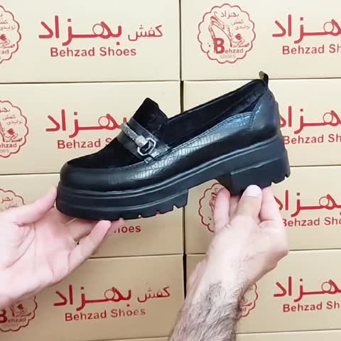 کفش لژ دار زنانه دخترانه رنگ مشکی سایز 37 تا 40 زیره پیو لژ 5 سانتی رویه مخمل و چرم صنعتی سبک راحت کیفیت عالی قالب