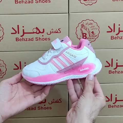 کتونی بچه گانه دخترانه سایز 27 تا 30 رنگ سفید صورتی زیره پیو لژ 3 سانتی رویه فوم خارجی راحتی سبک 