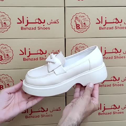 کالج راحتی لژ دار کفش زنانه دخترانه رنگ کرم سایز 37 تا 40 زیره پیو لژ 5 سانتی رویه چرم صنعتی سبک و راحت