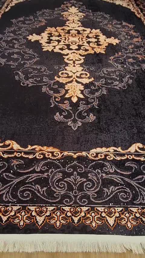 فرشینه مخمل هازان طرح مسیحا زمینه تیره L483(پس کرایه)