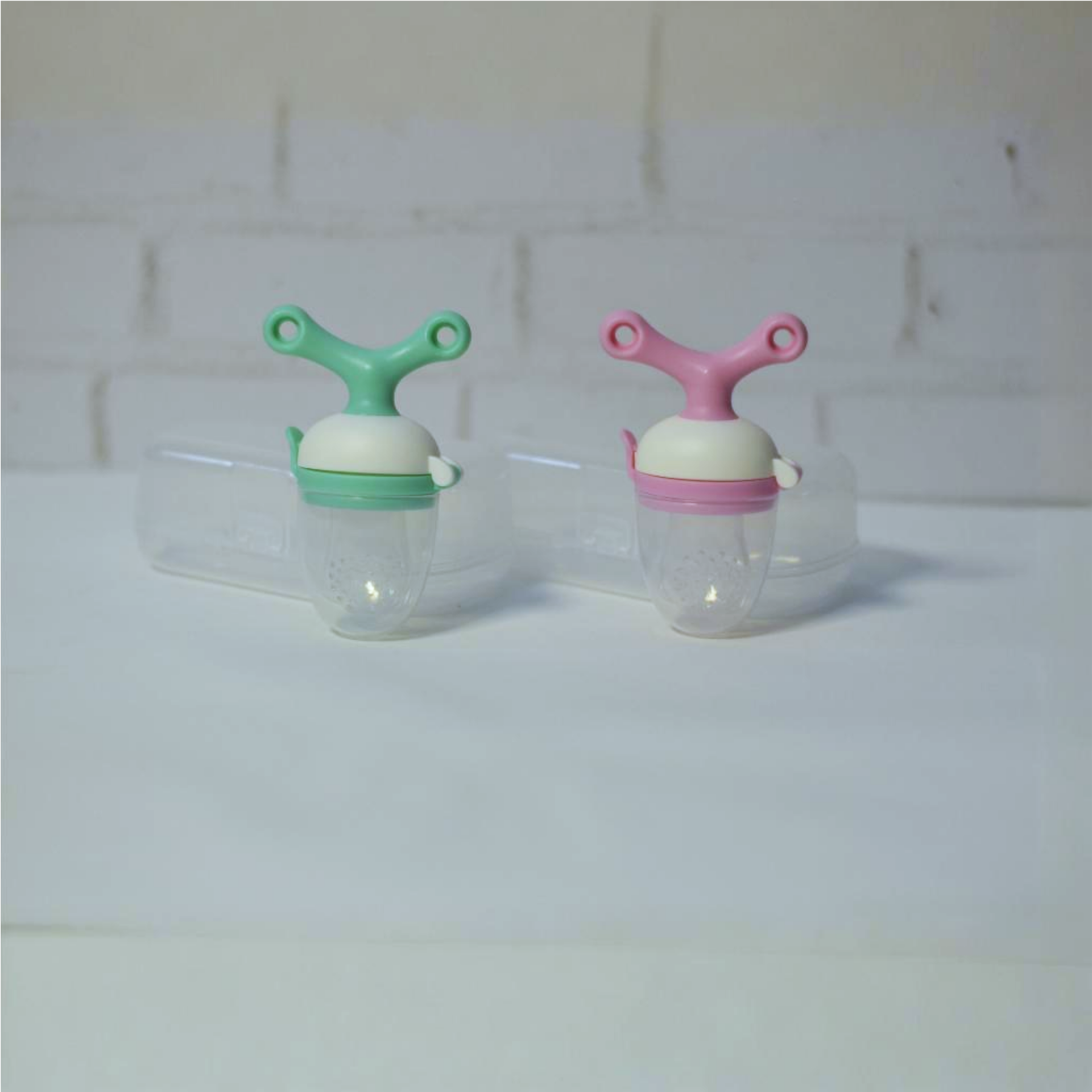 پستانک میوه‌خوری با عملکرد چرخان مدل ASE051