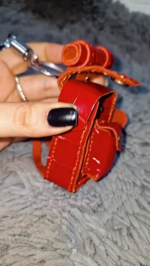 جا کلیدی چرم دستدوز، طرح کوله پشتی