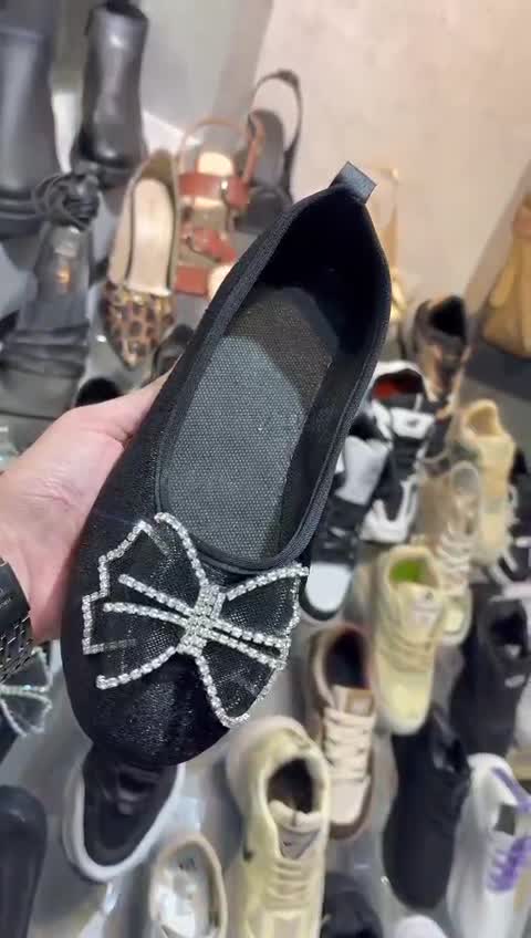 بابت پاپیونی جیر شیک مجلسی نگیندارزنانه دخترانه پاپوش کالج ونس کفش صندل تابستانی روفرشی نگینی راحتی طبی سبک روزمره پصسهش