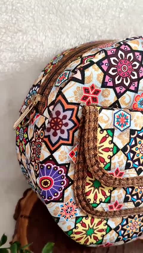 کیف سنتی گرد سایز متوسط