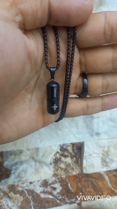 گردنبند کپسول مشکی