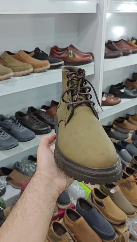 بوت دوردوخت زیتونی