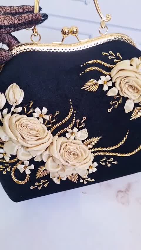 کیف مدل شاینا سه گل، جنس مخمل 
