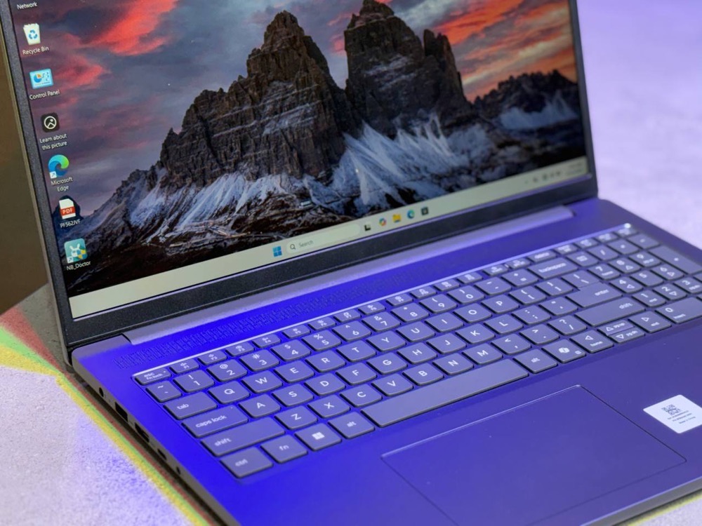 لپتاپ lenovo ideapad slim3 ryzen7-8745HS 8gb ddr4 256gb ssd 2gb-AMD radeon 16'1 inch FHD+