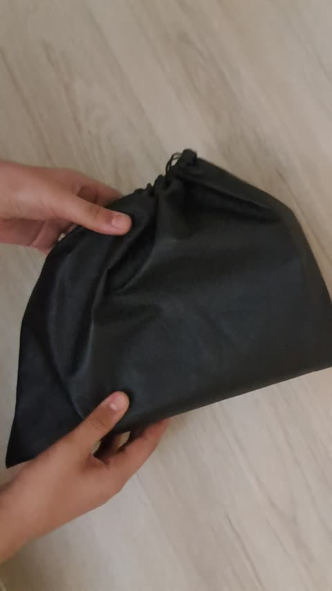 کیف مدل محنا