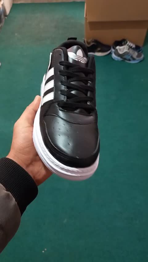 کتونی مردانه مدل adidas آدیداس سایز 41 تا 44 با زیره دور دوزی