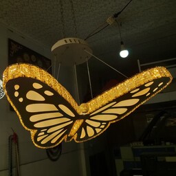 لوستر کریستالی آویز مدل پروانه