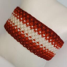 دستبند پهن زنانه دخترانه مکرومه با کد B18 ترکیب رنگ قرمز و سفید