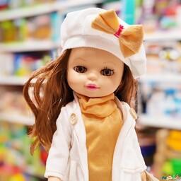 عروسک گوشتی دختر مو طلایی کلاه دار برند MAY MAY وارداتی کیفیت عالی موزیکال ارتفاع 34 سانت 