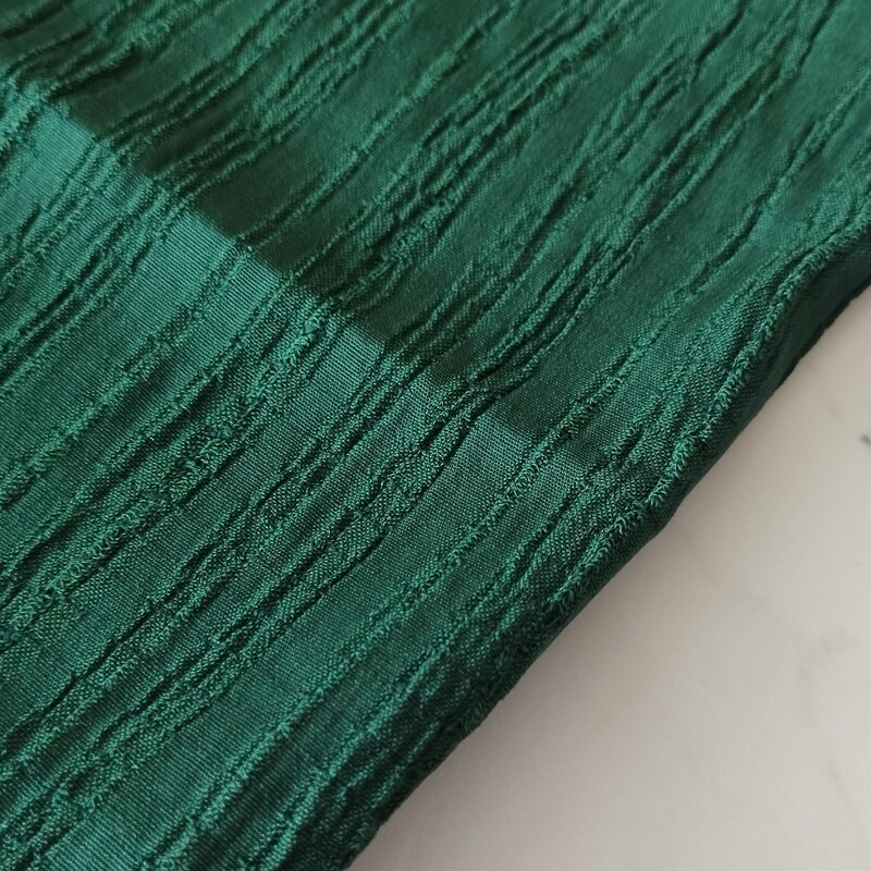 پارچه دلتا کراش عرض 160 رنگ سبز قیمت برای یک متر