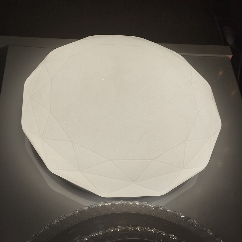 لوستر سقفی 40وات مدل سه بعدی  pgtسه حالته رنگ های صدفی سفید آفتابی در یک لوستر با گارانتی تعویض 15ماهه در بسته 1عددی