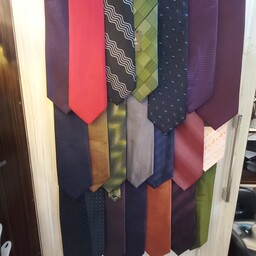 کراوات عمده فروش کراوات ترک باکیفیت عالی فروش عمده هست حداقل تعداد سفارش 5عدد میباشد