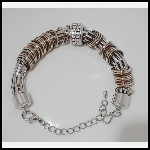 دستبند دخترانه نقره ای با حلقه های زیبا و شکیل 