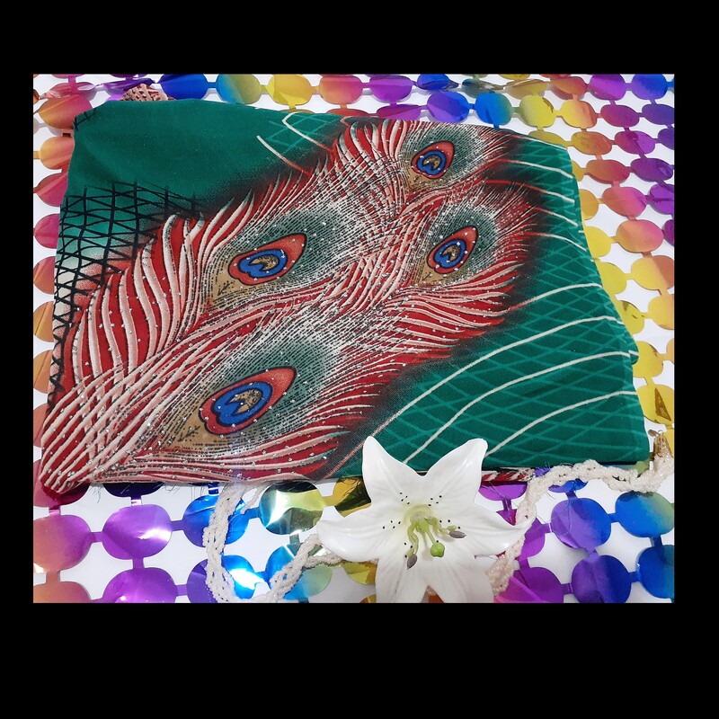 پارچه چادری رنگی مجلسی طرح پر طاووس با نگین های نقره ای زیبا