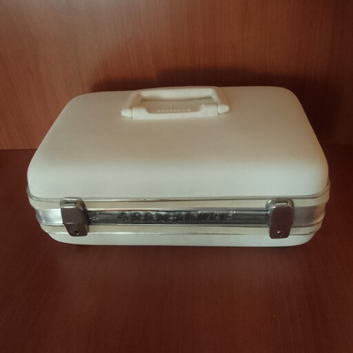 جعبه صندوقچه لوازم آرایش سفید طرح آنتیک پلاستیکی کیف  صندوق آرایشی بزرگ ابعاد 20در30 قد 12
