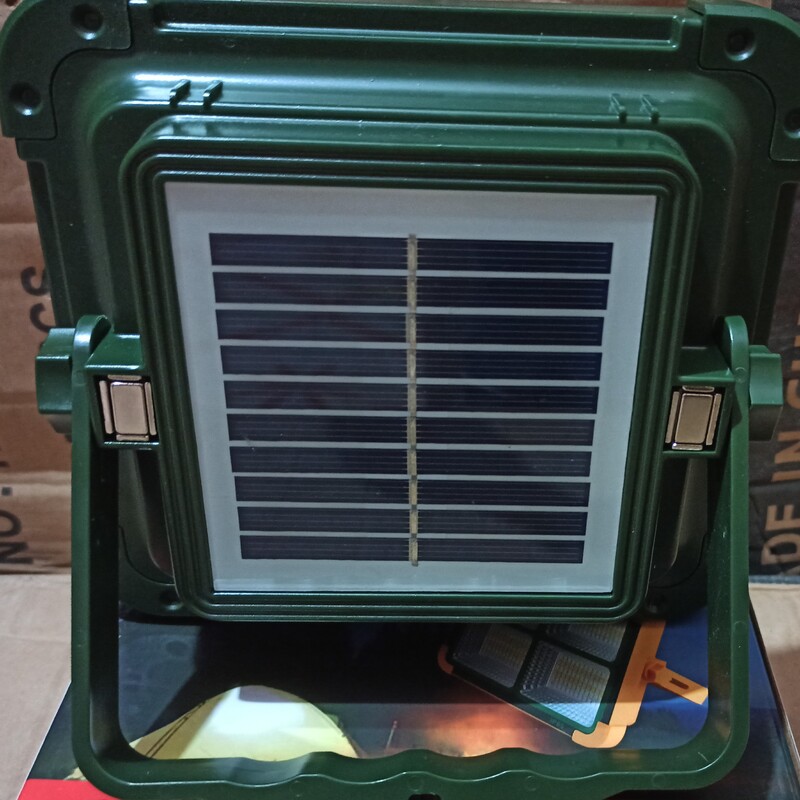 چراغ پروژکتور کمپینگ خورشیدی پاورکینگ 