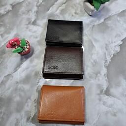 کیف چرم مردانه سه تاشو داخل قاپاقدار در سه رنگ مشکی و قهوه ای و عسلی مناسب برای پول و کارت های اعتباری و عکس 