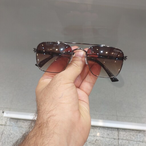 عینک آفتابی مردانه مدل پلیسی مارک کارتیر طرح دسته چوب (رنگ قهوه)