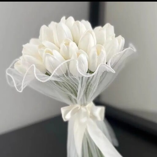 دسته گل لاله سفید لمسی عروسی نامزدی عقد ماندگار مدرن شیک 