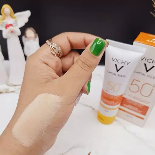 کرم ضد آفتاب رنگی جوانساز و ضد لک ویشی کاپیتال سولیل ویشی VICHY SPF50 کد 1826