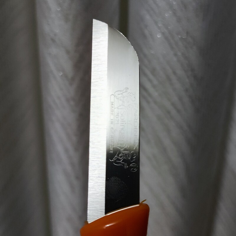 چاقو فردینوکس fardinox مدل ساده تیغه کوتاه  آلمانی تیز و برنده (هر عدد 45 تومان)