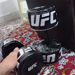 یک جفت دمبل 5 کیلوگرمی رنگ مشکی برند UFC