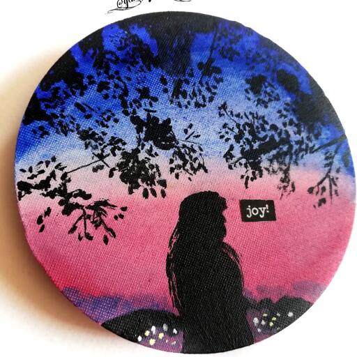 تابلو نقاشی دختر مهتاب کار شده با رنگ آکریلیک روی بوم قطر 10 سانت 