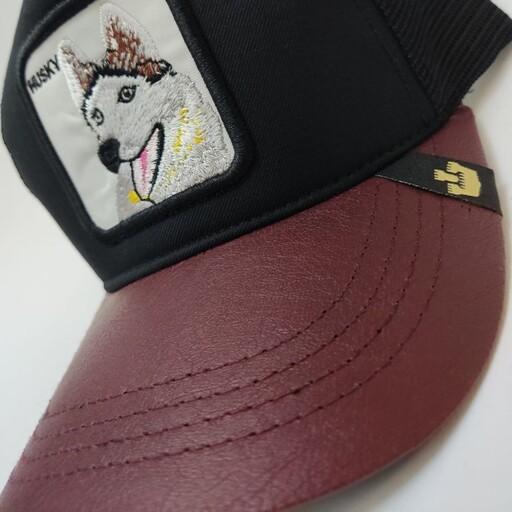 کلاه نقابدار کپ گورین مدل پشت توری طرح سگ هاسکی husky پارچه کتان گلدوزی شده با بست کمربندی برای تعیین سایز