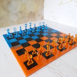 شطرنج رزینی  سبک و زیبا  با دوام با رنگ و طرح دلخواه مشتری تخته بازی و مهره ها جنس تمام رزین  