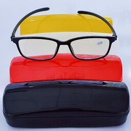عینک مطالعه نمره مثبت دو همراه  جلد با رنگ دلخواه  و دستمال
