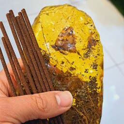 عود کهربا هندی اصل بخور کهربا طبیعی  عود شاخه ای دستساز عود دستساز کهربا معدنی عود تقویت هاله انرژیِ عود پاکسازی بدن